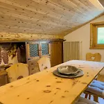 House 1 Via Funivie 65, Pista Stelvio *